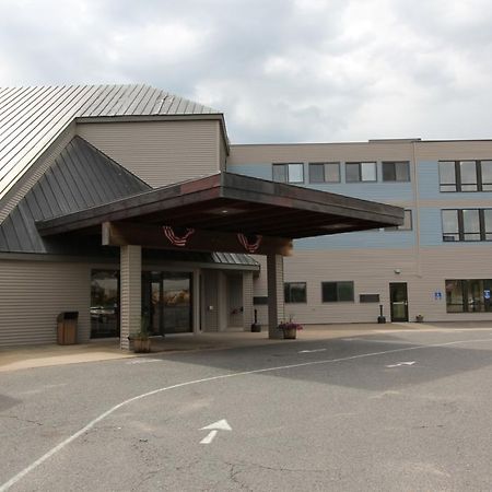Baraga Lakeside Inn Εξωτερικό φωτογραφία