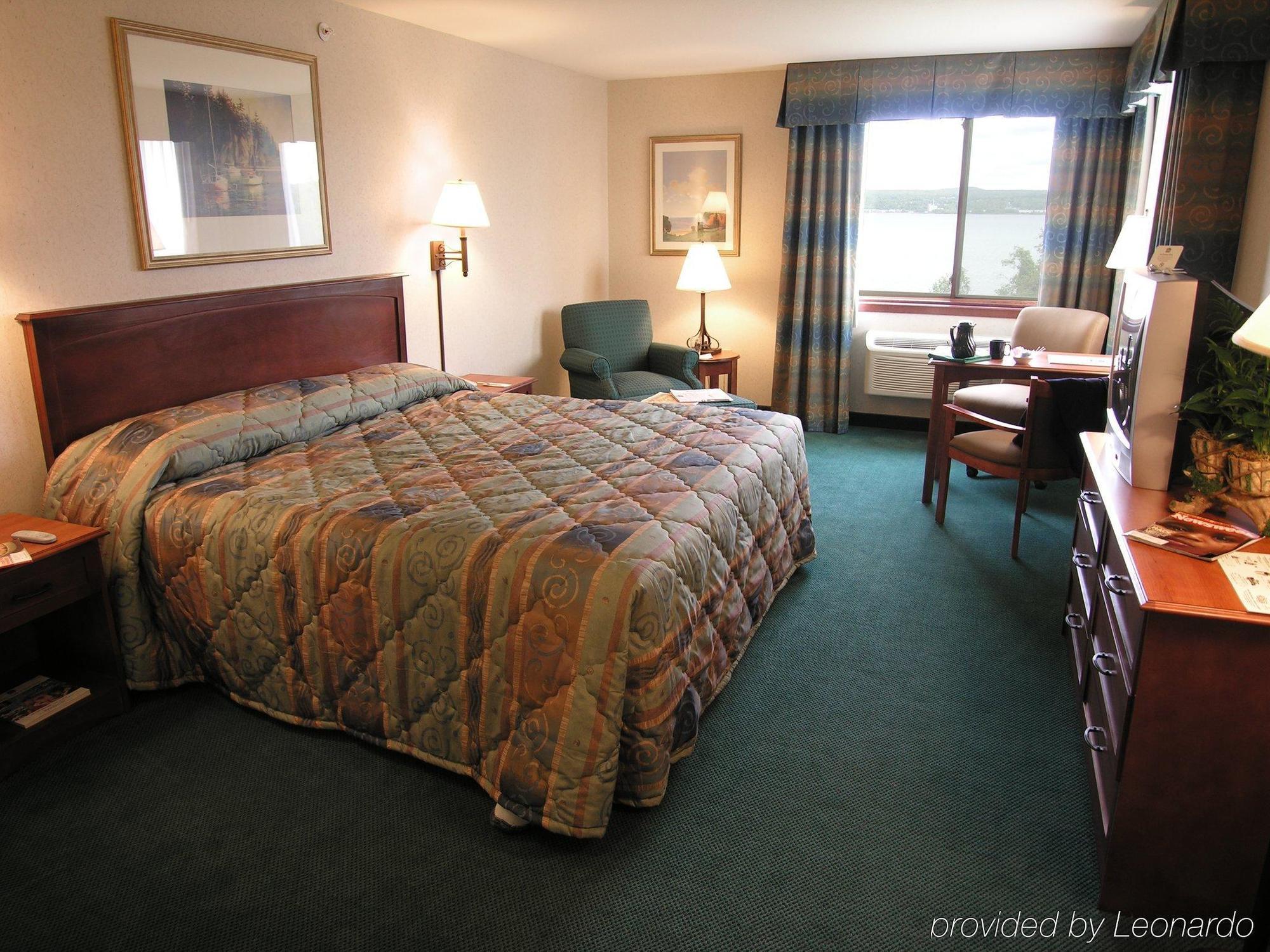 Baraga Lakeside Inn Δωμάτιο φωτογραφία